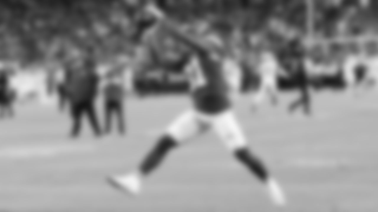 Kansas City Chiefs wide receiver Nikko Remigio (81) makes a catch prior to a week 6 NFL Football game against the Detroit Lions on Sunday, October 12, 2025 in Kansas City, MO.
