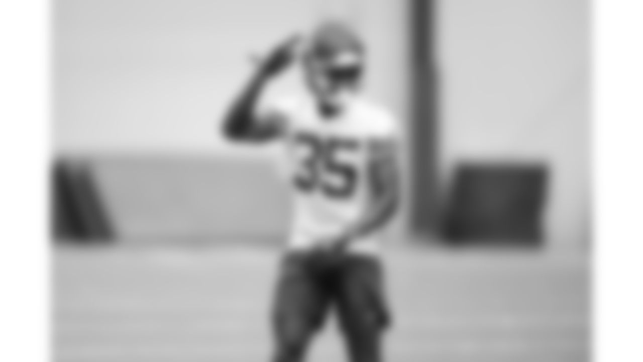 Kansas City Chiefs cornerback Jaylen Watson (35) practices during phase 3 of OTAs on Wednesday June 18, 2025 in Kansas City, MO.
