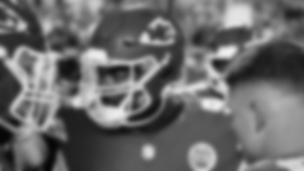 Kansas City Chiefs defensive tackle Chris Jones (95) talks with the team prior to a week 6 NFL Football game against the Detroit Lions on Sunday, October 12, 2025 in Kansas City, MO.