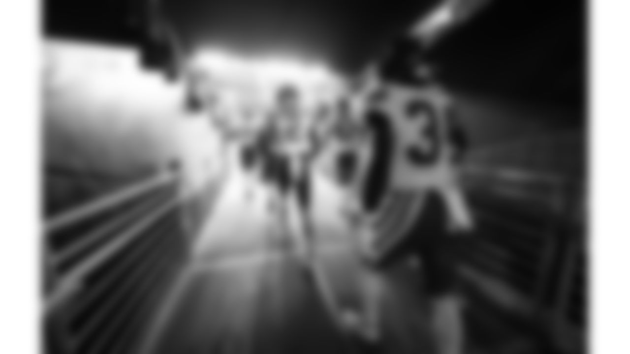 Kansas City Chiefs wide receiver Tyquan Thornton (2) walks to the field prior to a preseason week 1 NFL football game against the Arizona Cardinals, Saturday, August 9, 2025 in Glendale, AZ.