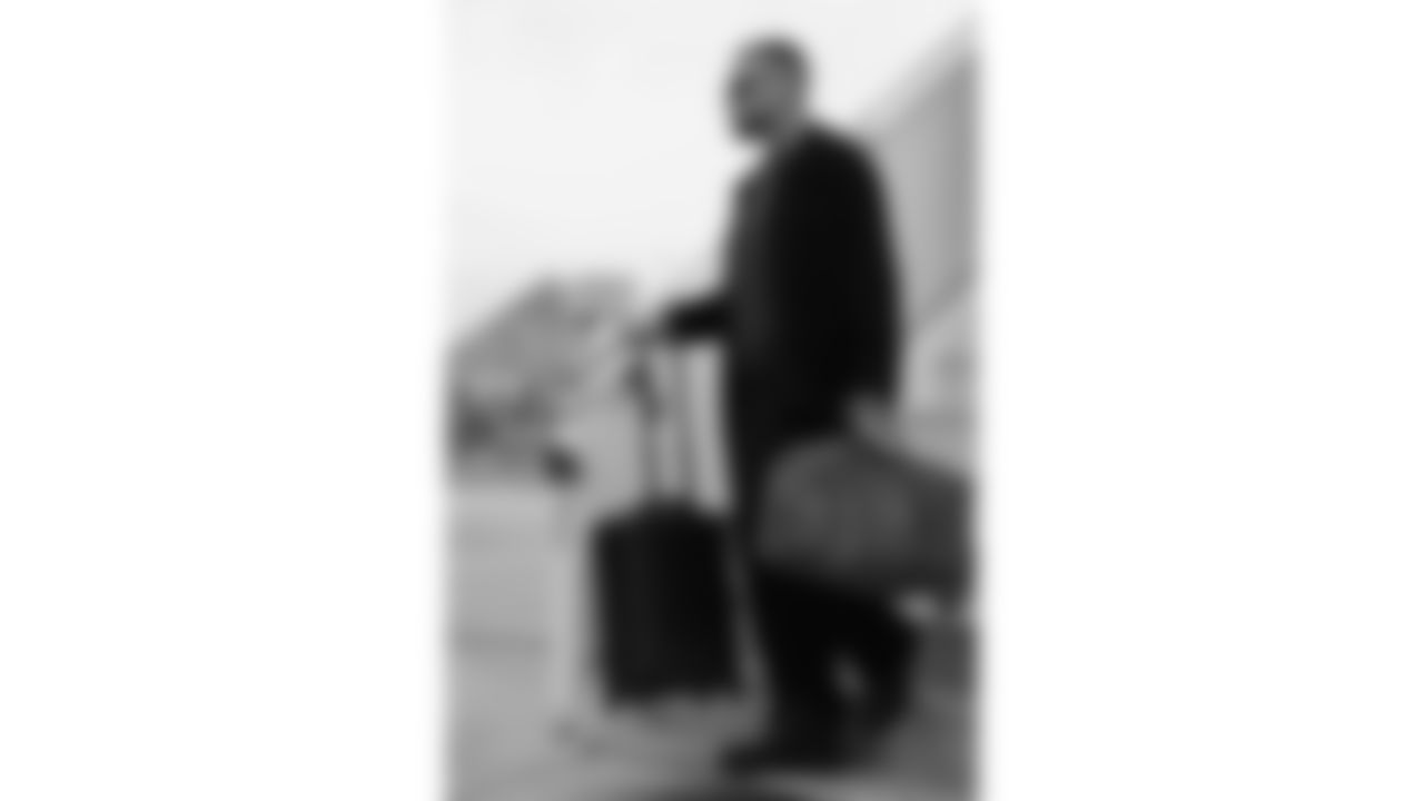 Kansas City Chiefs tight end Travis Kelce (87) travels for a week 18 matchup with the Las Vegas Raiders on Saturday, January 3, 2026.