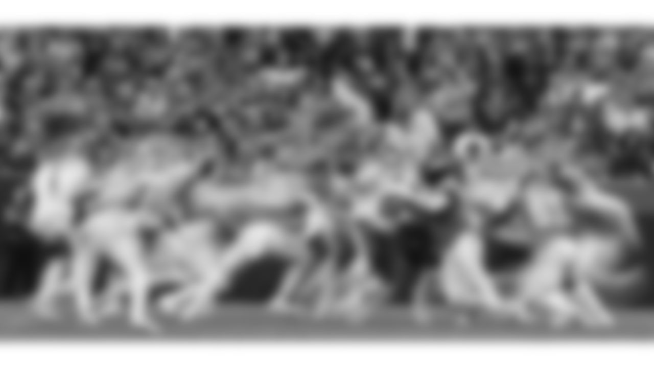 The Kansas City Chiefs in action during a week 11 NFL Football game against the Denver Broncos on Sunday, November 16, 2025 in Denver, Colorado.