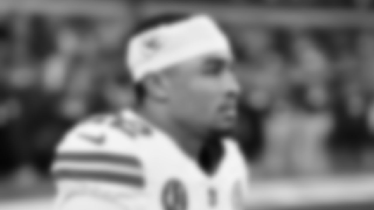 Kansas City Chiefs cornerback Trent McDuffie (22) prior to a week 13 NFL football game against the Dallas Cowboys on Thursday, November 27, 2025 in Arlington, TX.