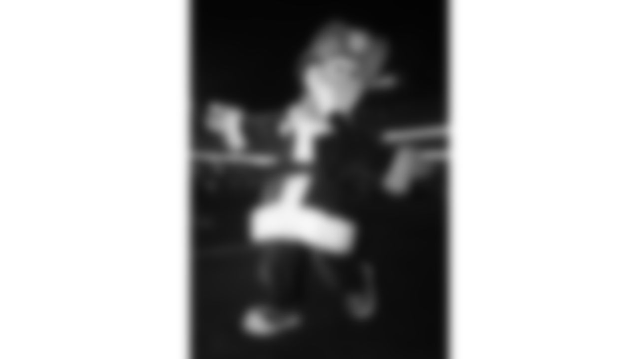 The Kansas City Chiefs Cheerleaders and Entertainment teams prior to a week 17 NFL Football game against the Denver Broncos on December 25, 2025 in Kansas City, MO.