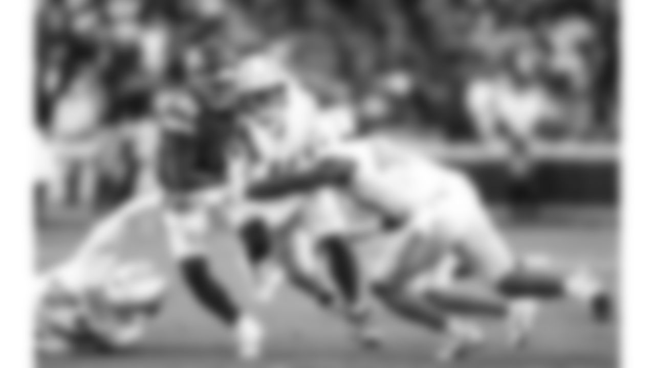 Kansas City Chiefs wide receiver Nikko Remigio (81) runs with the ball during a week 15 NFL football game against the Los Angeles Chargers, Sunday, December 14, 2025 in Kansas City, MO.