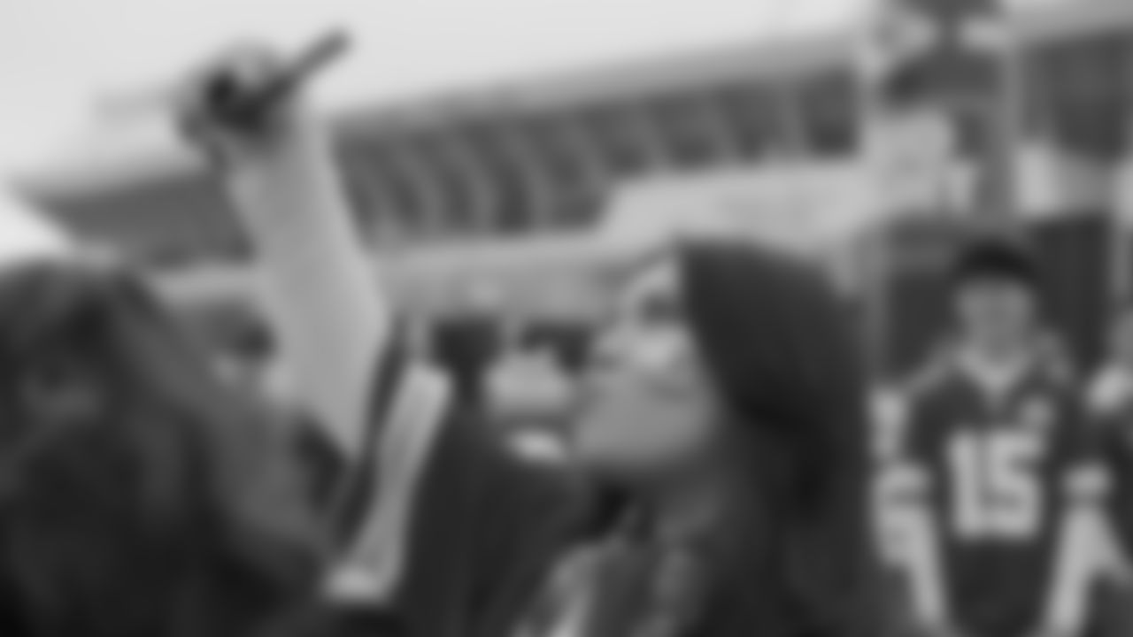 Fan prior to a week 12 NFL Football game against the Indianapolis Colts on Sunday, November 23, 2025 in Kansas City, MO