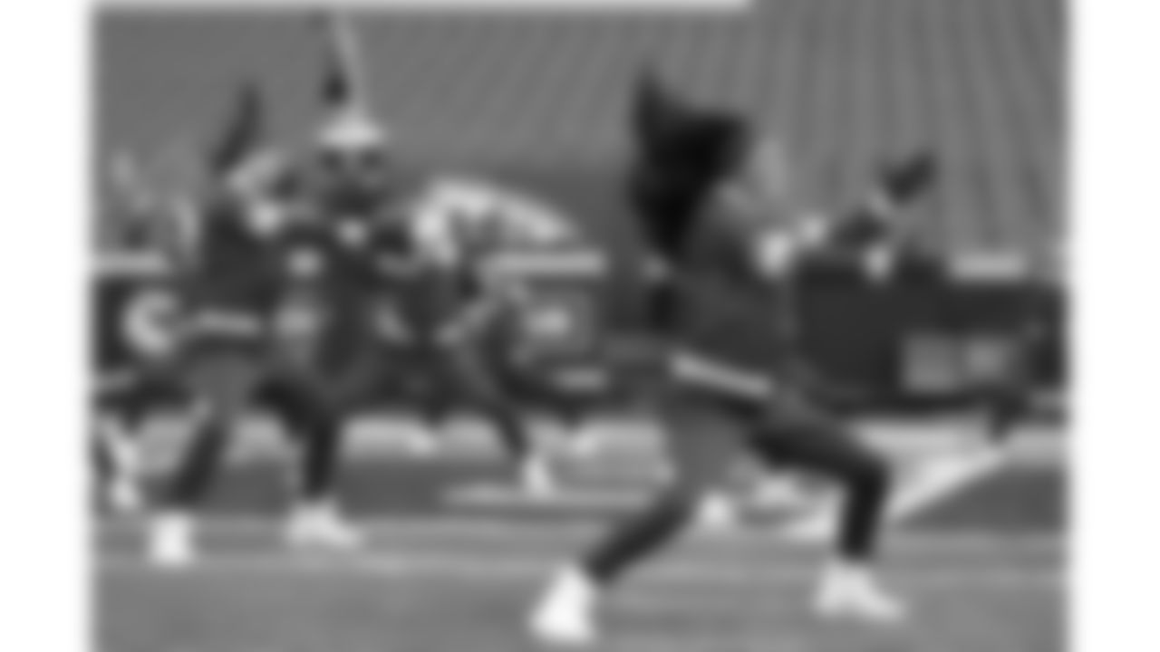 Kansas City Chiefs Cheerleaders practice on the field prior to a week 14 NFL Football game against the Houston Texans on Sunday, December 7, 2025 in Kansas City, MO.