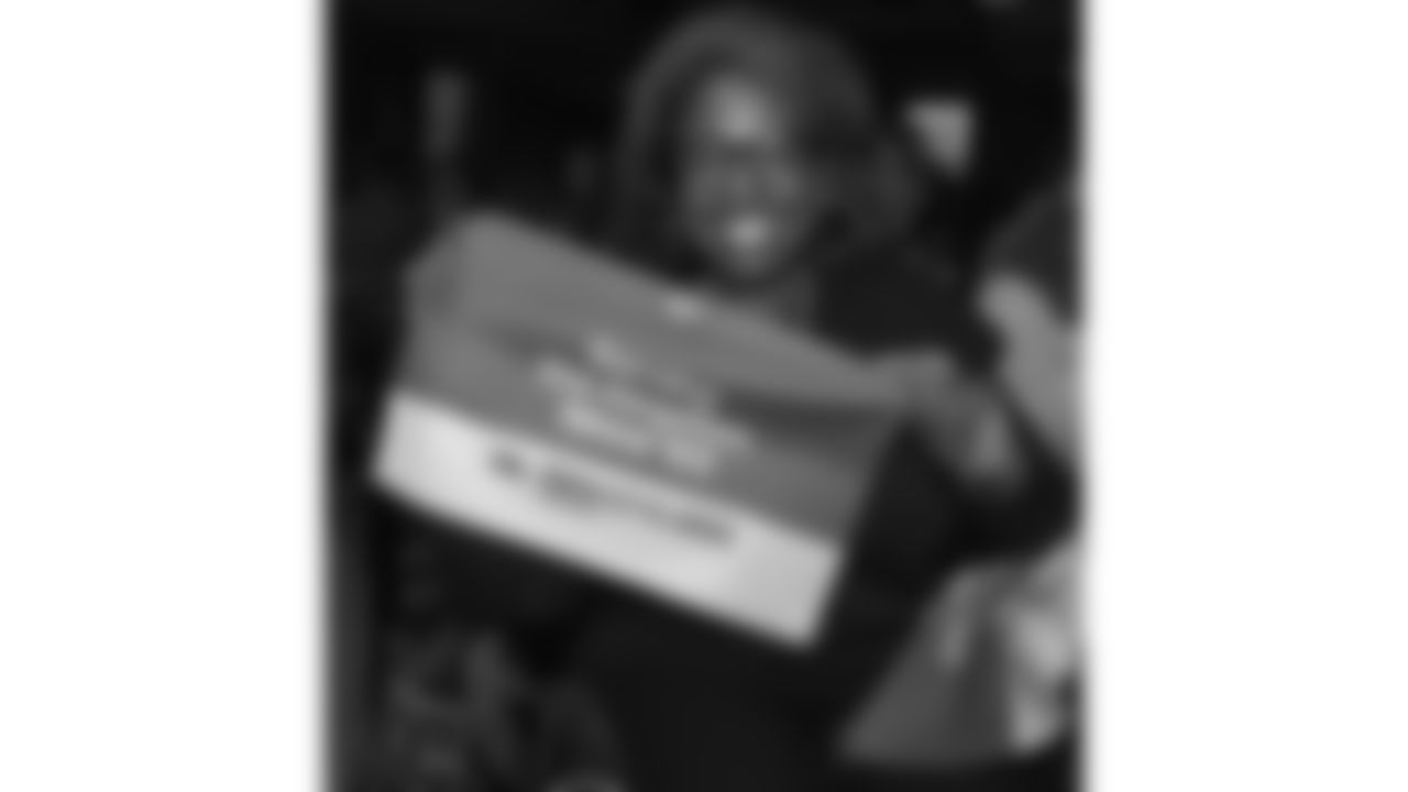 Red Coaters gather at the Kingdom Club to watch the Chiefs take on the Denver Broncos on November 16, 2025.