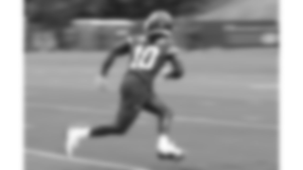Kansas City Chiefs running back Isiah Pacheco (10) practices during phase 3 of OTAs on Wednesday June 18, 2025 in Kansas City, MO.