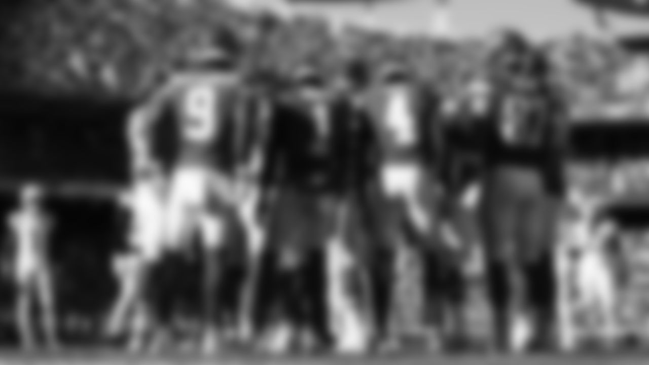 Kansas City Chiefs huddle up during a week 12 NFL Football game against the Indianapolis Colts on Sunday, November 23, 2025 in Kansas City, MO