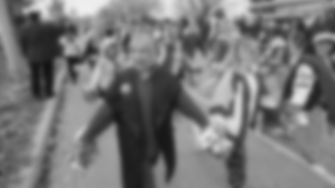 Kansas City Chiefs Alumni Cheerleaders in the pregame parade prior to a week 12 NFL Football game against the Indianapolis Colts on Sunday, November 23, 2025 in Kansas City, MO.