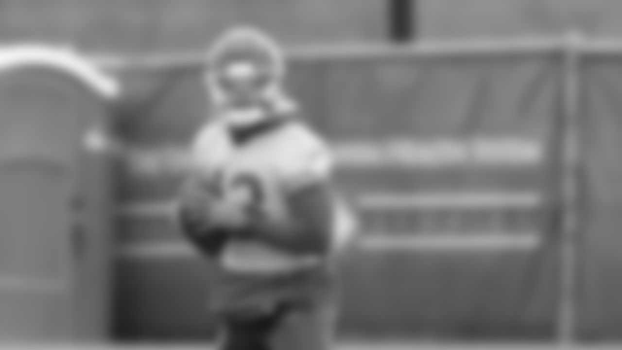 Kansas City Chiefs quarterback Chris Oladokun (13) during practice for the week 18 NFL football game against the Chargers, Thursday January 4, 2024.
