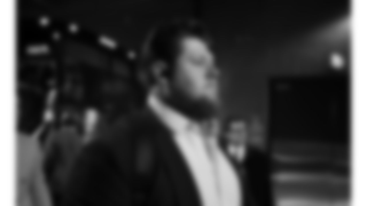 Kansas City Chiefs center Creed Humphrey (52) arrives prior to a week 13 NFL football game against the Dallas Cowboys on Thursday, November 27, 2025 in Arlington, TX.