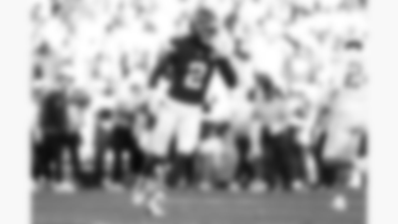 Kansas City Chiefs cornerback Joshua Williams (2) during a week 15 NFL football game against the Los Angeles Chargers, Sunday, December 14, 2025 in Kansas City, MO.