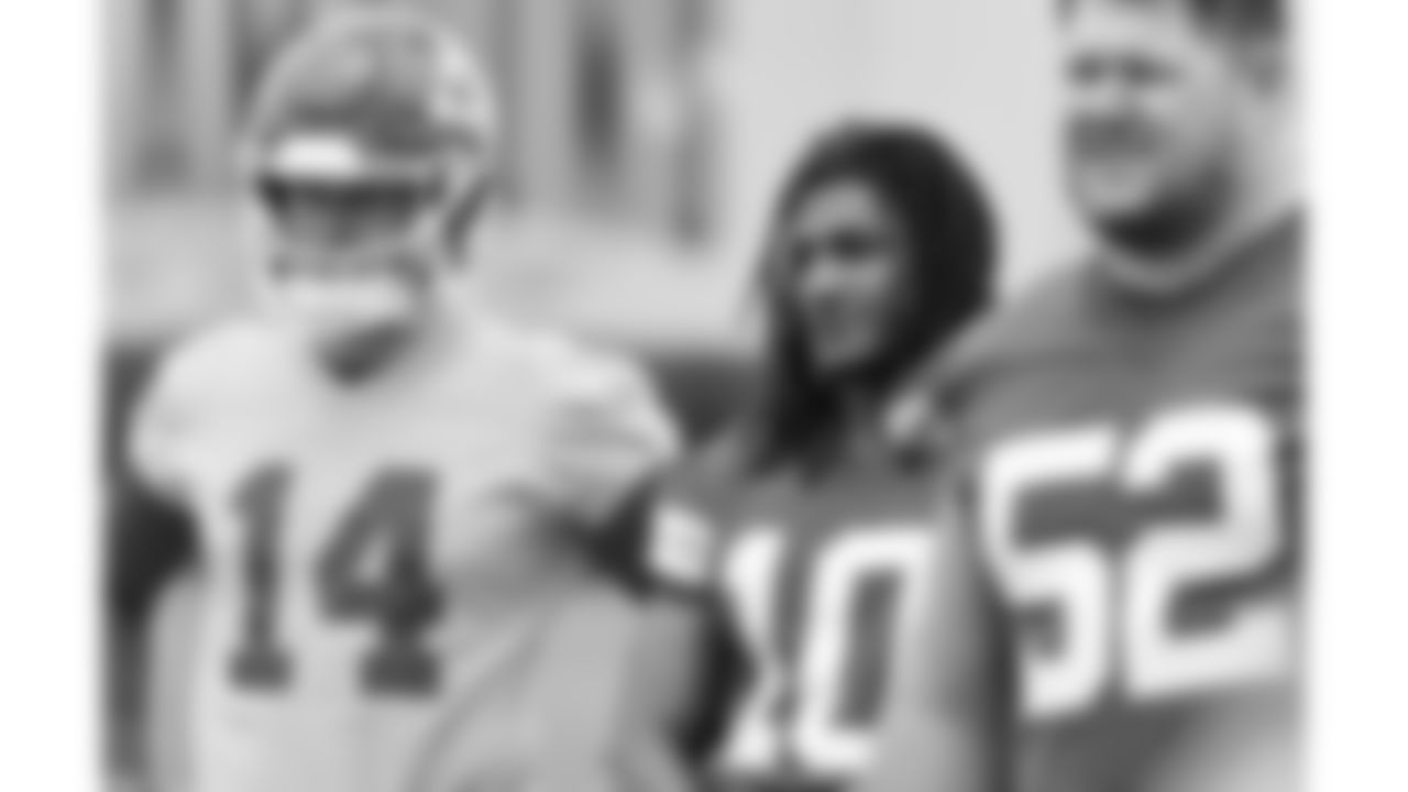 Kansas City Chiefs running back Isiah Pacheco (10) during phase 3 of OTAs on Thursday, May 29, 2025 in Kansas City, MO.