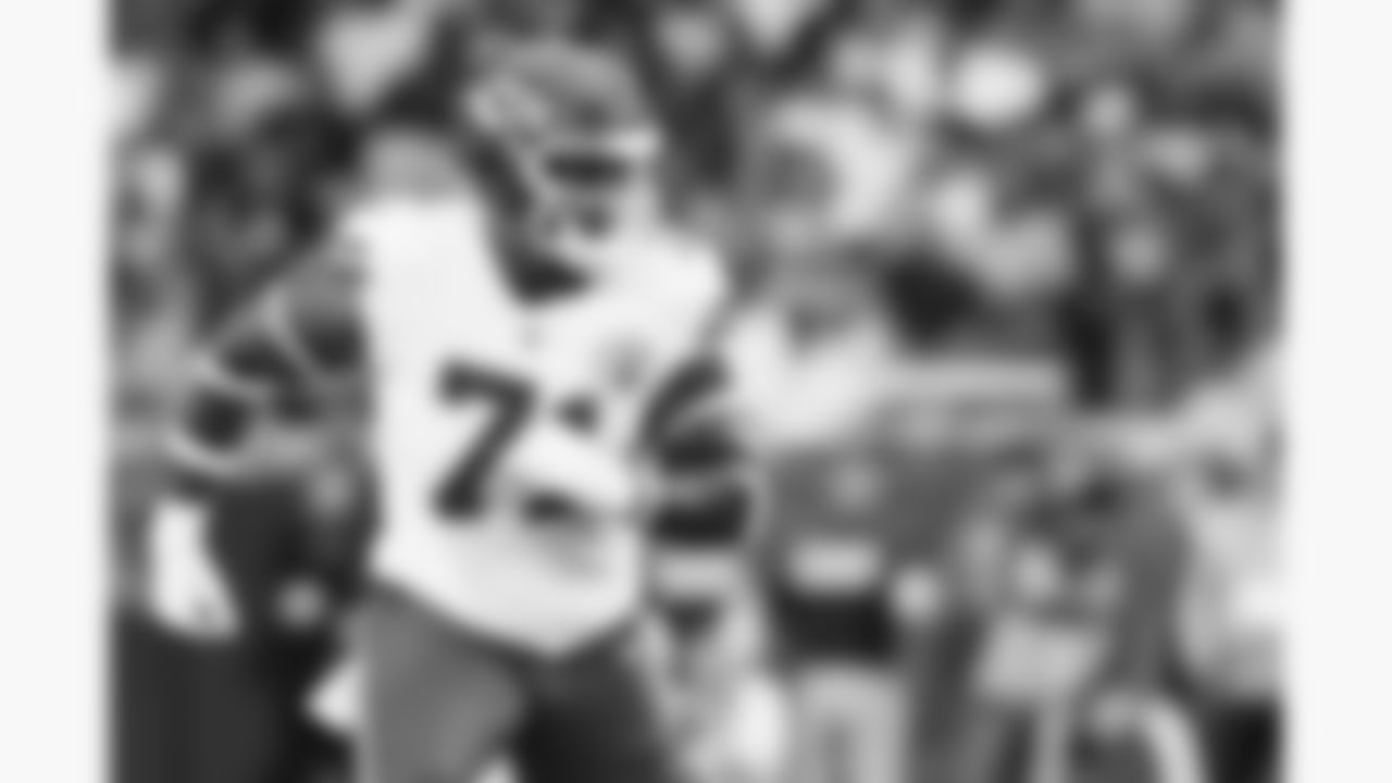 Kansas City Chiefs tackle Josh Simmons (71) in action during a preseason week 1 NFL football game against the Arizona Cardinals, Saturday, August 9, 2025 in Glendale, AZ.