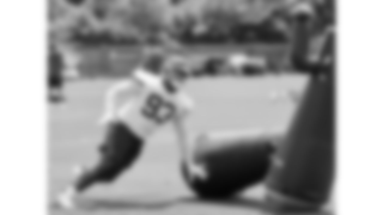Kansas City Chiefs defensive tackle Coziah Izzard (93) practices during phase 3 of OTAs on Monday June 2, 2025 in Kansas City, MO.
