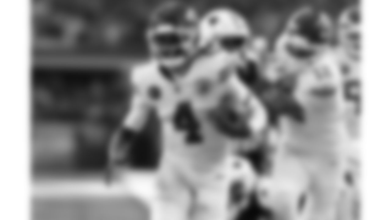 Kansas City Chiefs wide receiver Rashee Rice (4) runs with the ball during a week 13 NFL Football game against the Dallas Cowboys on Thursday, November 27, 2025 in Dallas, Texas.