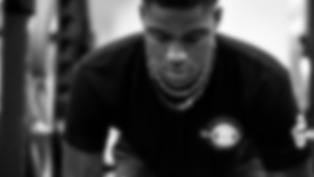 Kansas City Chiefs wide receiver Jason Brownlee (89) puts in work in the weight room on Thursday, June 5, 2025.