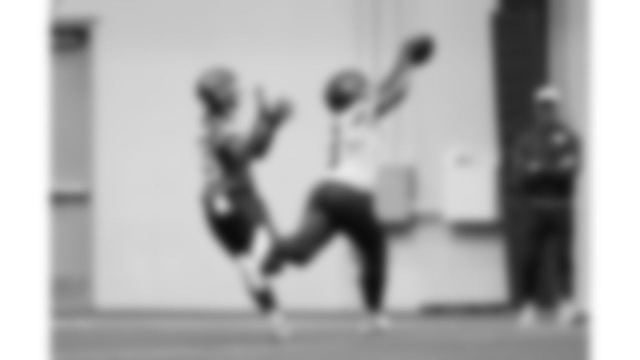 Kansas City Chiefs cornerback Kristian Fulton (8) during a week 16 practice on Thursday, December 18, 2025 in Kansas City, MO.