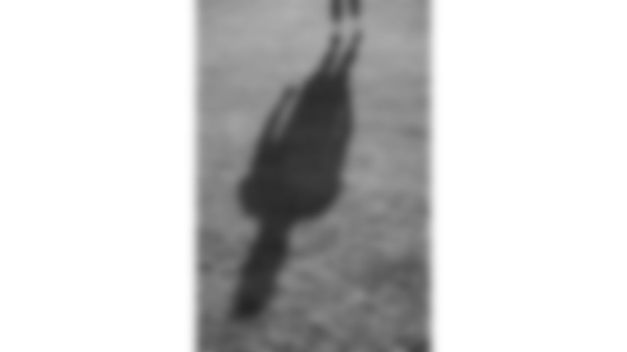 A Kansas City Chiefs players shadow during a week 17 practice on Tuesday, December 23, 2025 in Kansas City, MO.