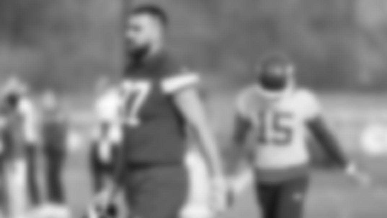 Kansas City Chiefs tight end Travis Kelce (87) during practice for the Week 15 NFL football game on Thursday, December 14, 2023 in Kansas City, MO.