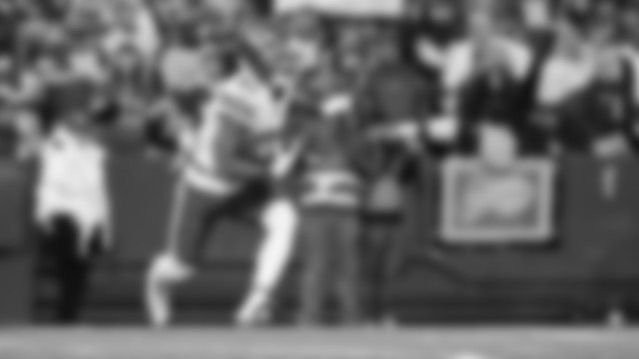 Kansas City Chiefs wide receiver Nikko Remigio (81) runs the ball during a week 9 NFL football game against the Buffalo Bills, Sunday, November 2, 2025 in Buffalo, NY