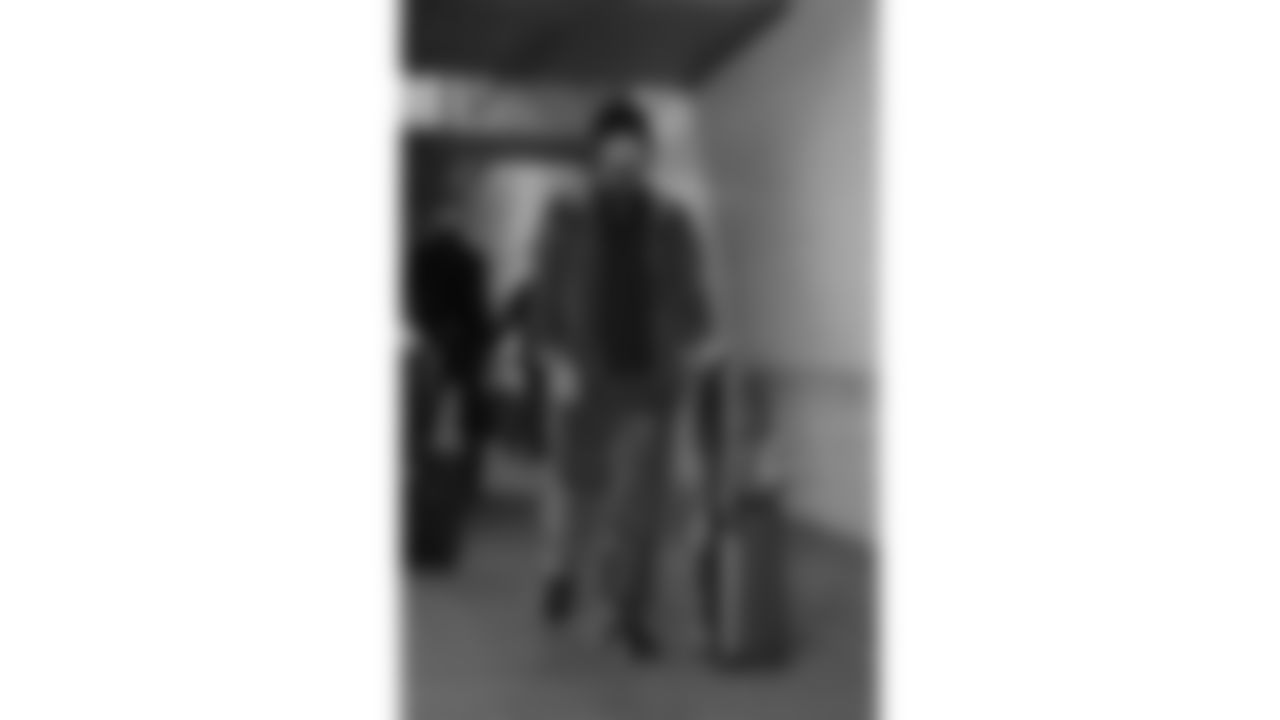 Kansas City Chiefs safety Bryan Cook (6) arrives at Nissan Stadium prior to a week 16 NFL Football game against the Tennessee Titans on Sunday, December 21, 2025 in Nashville, Tennessee.