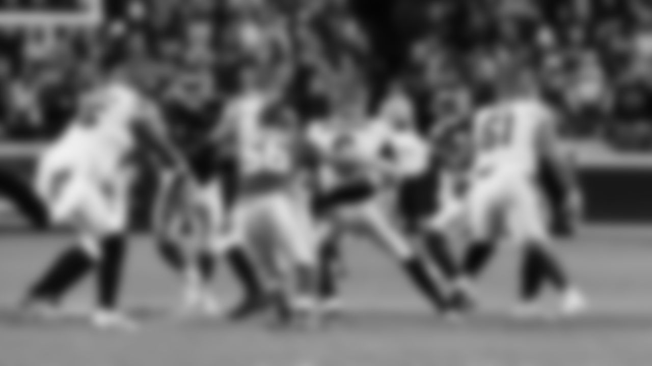The Kansas City Chiefs face off against the Cincinnati Bengals at GEHA Field at Arrowhead Stadium on December 31, 2023.