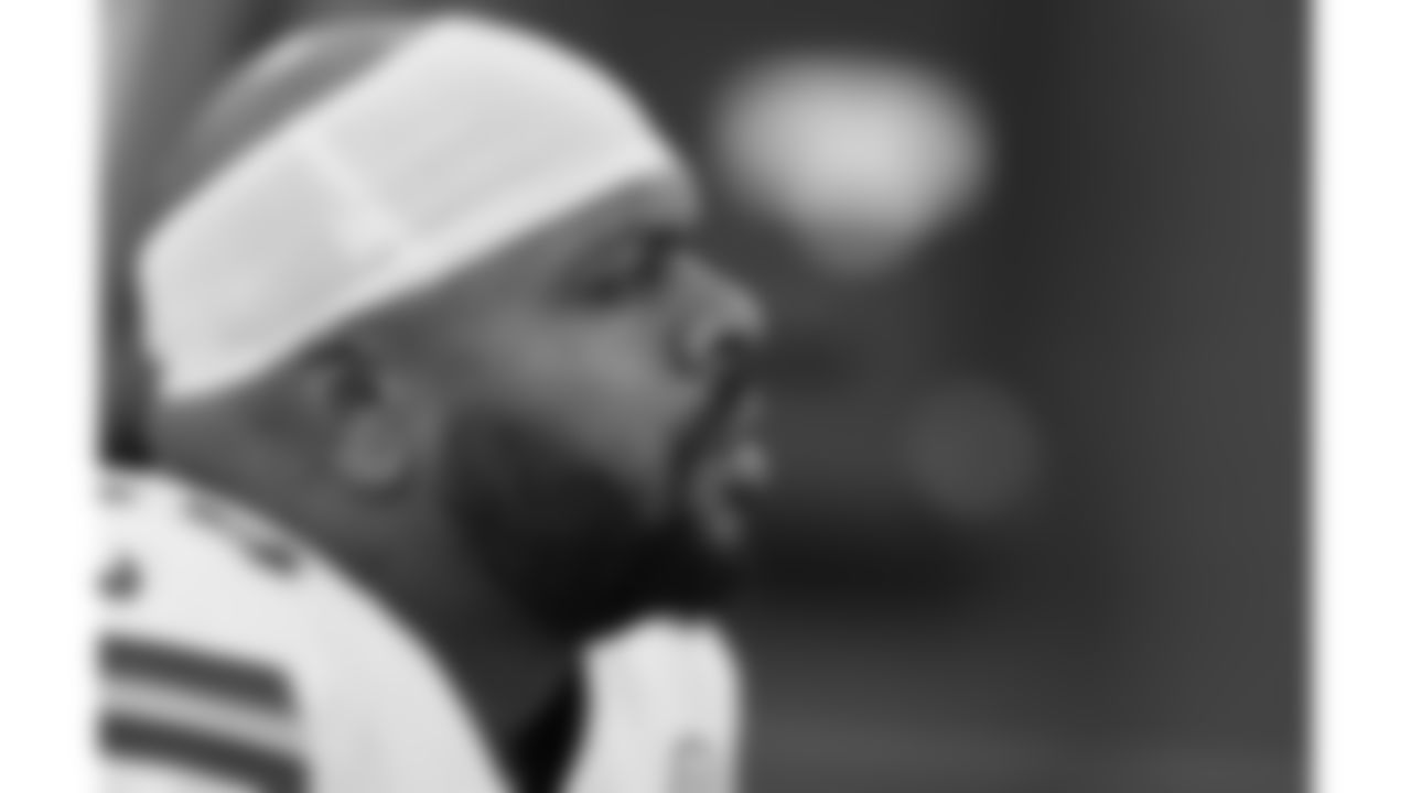 Kansas City Chiefs defensive tackle Mike Pennel (69) prior to a week 9 NFL football game against the Buffalo Bills, Sunday, November 2, 2025 in Buffalo, NY