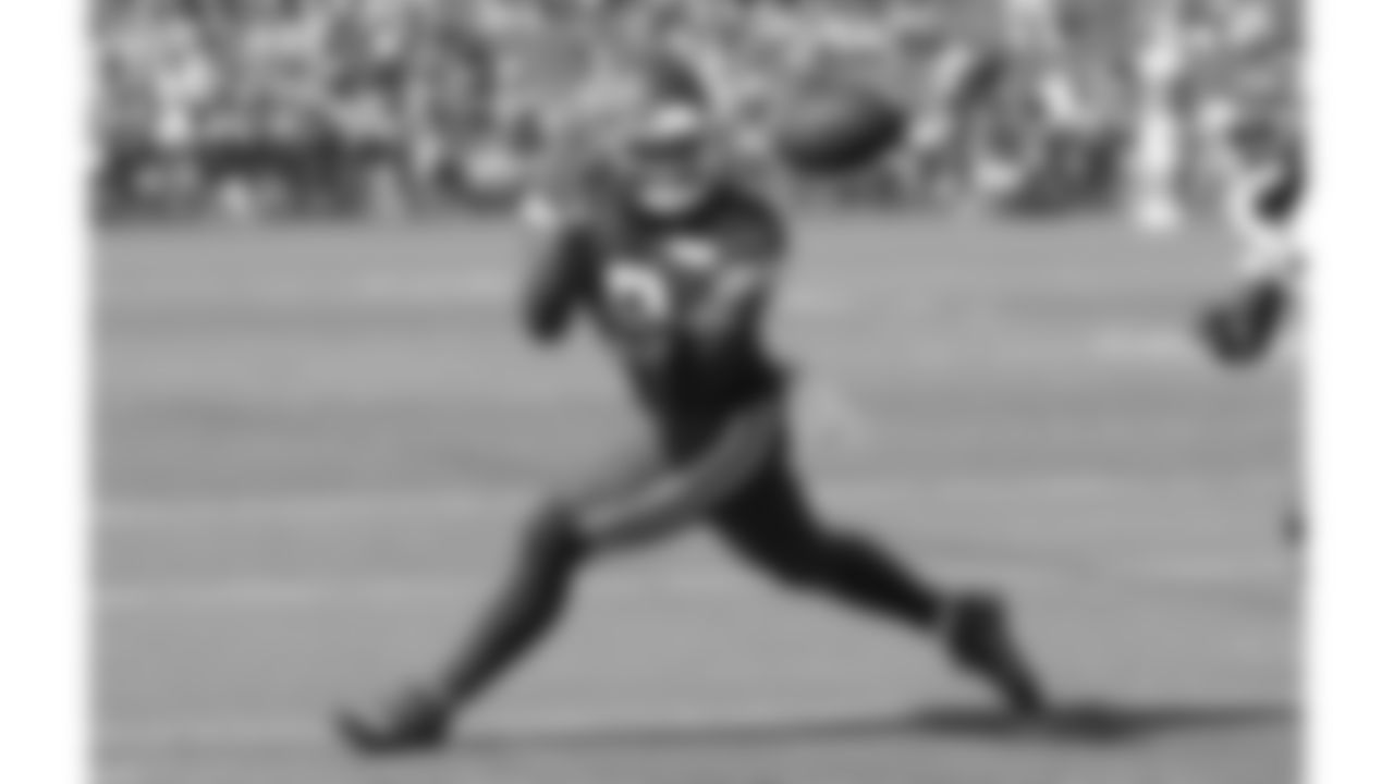 Kansas City Chiefs wide receiver JuJu Smith-Schuster (9) catches a pass during training camp on day 6 of practice Monday, July 28, 2025.