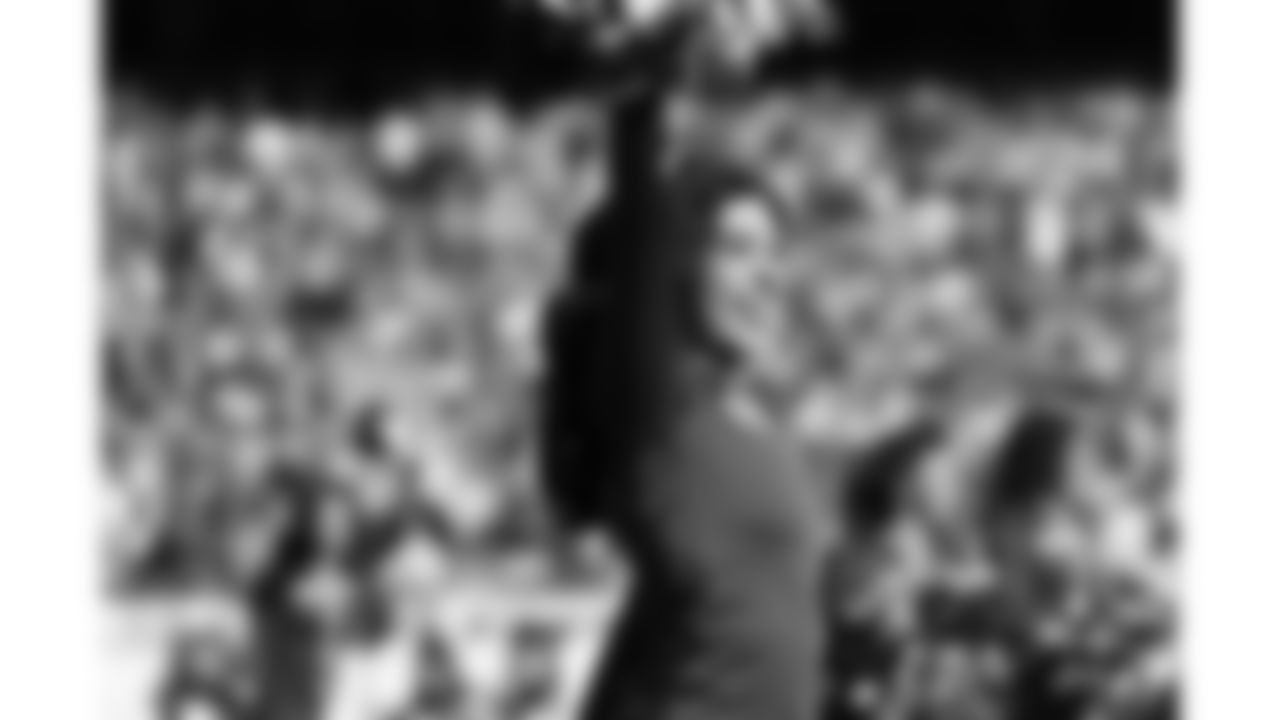 A Kansas City Chiefs Cheerleader during a week 12 NFL football game against the Indianapolis Colts, Sunday, November 23, 2025 in Kansas City, MO.