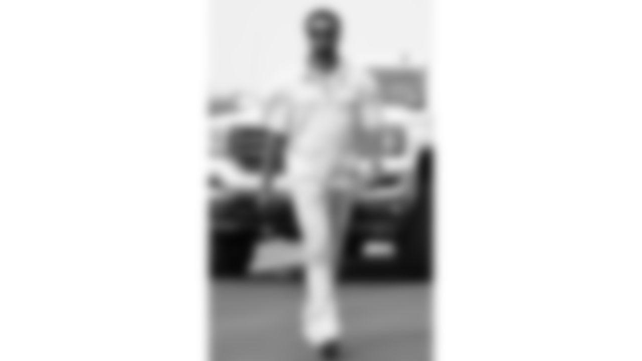 Kansas City Chiefs quarterback Chris Oladokun (19) arrives prior to a week 2 NFL Football game against the Philadelphia Eagles Sunday September 14, 2025.