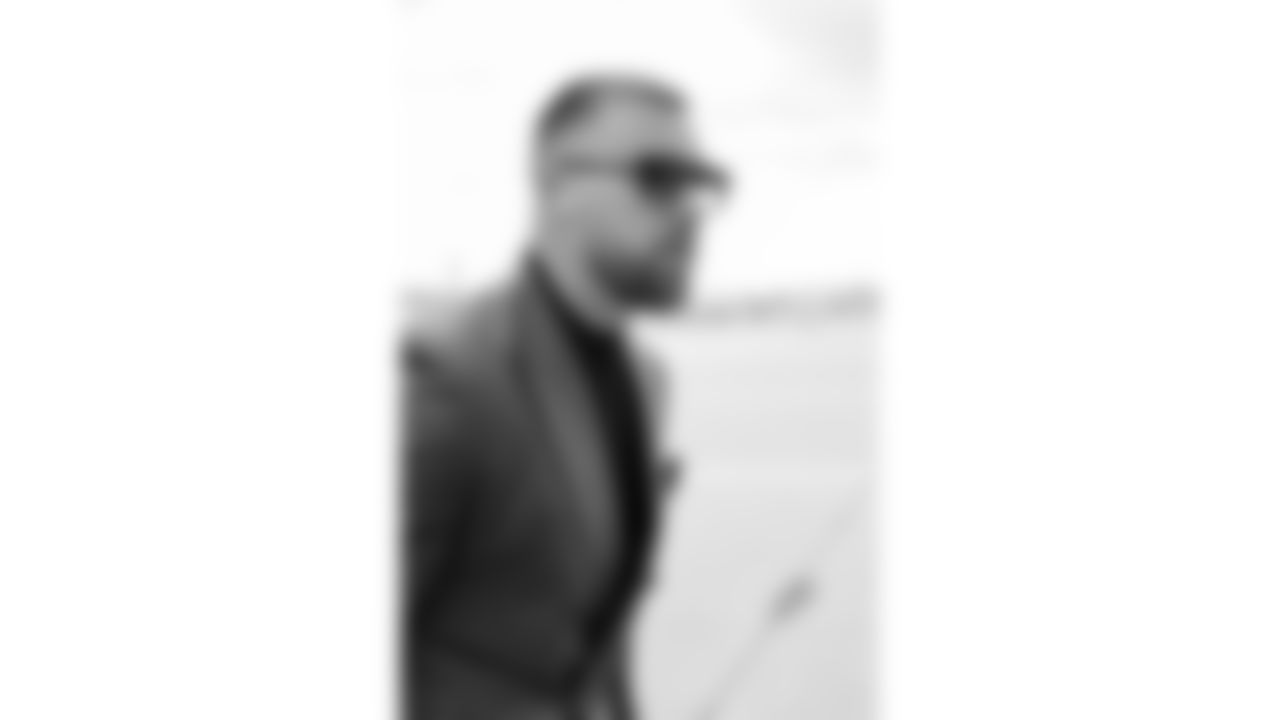 Kansas City Chiefs tight end Travis Kelce (87) travels for a week 9 matchup with the Buffalo Bills, Saturday November 1, 2025.