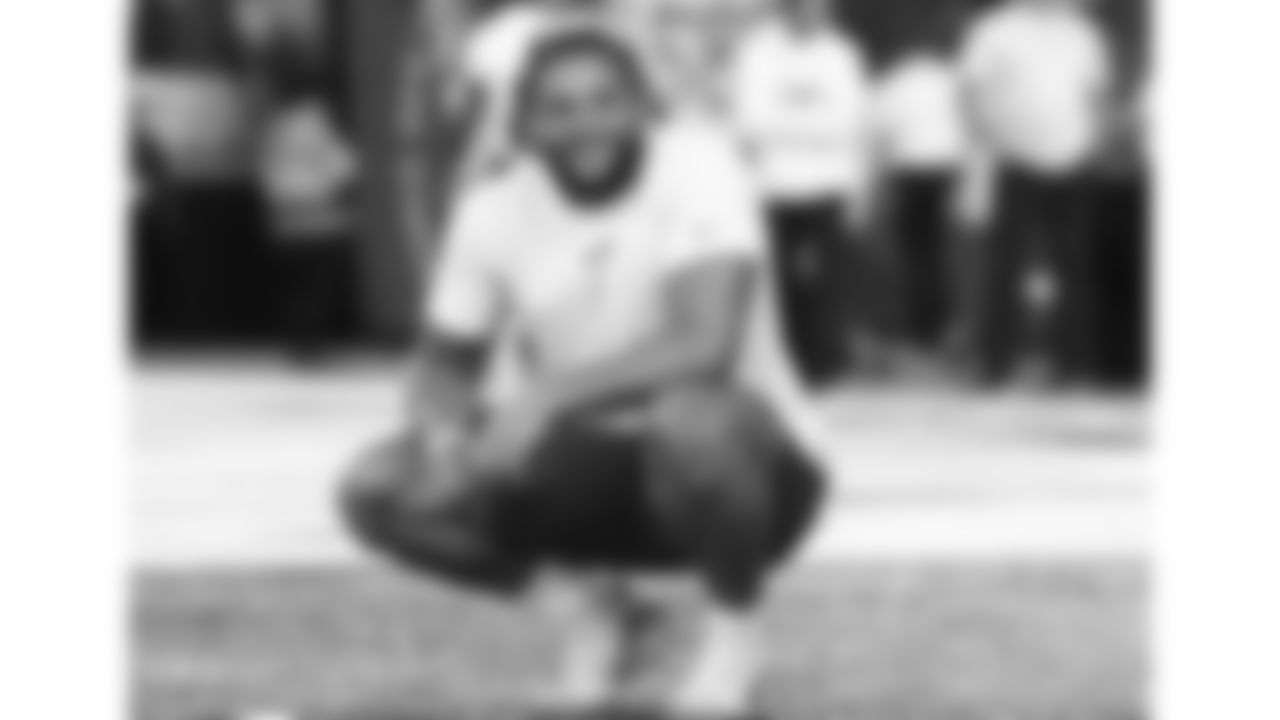 Kansas City Chiefs defensive end Ashton Gillotte (97) smiles prior to the week 3 NFL football game against the New York Giants, Sunday, September 21, 2025 in East Rutherford, NJ.