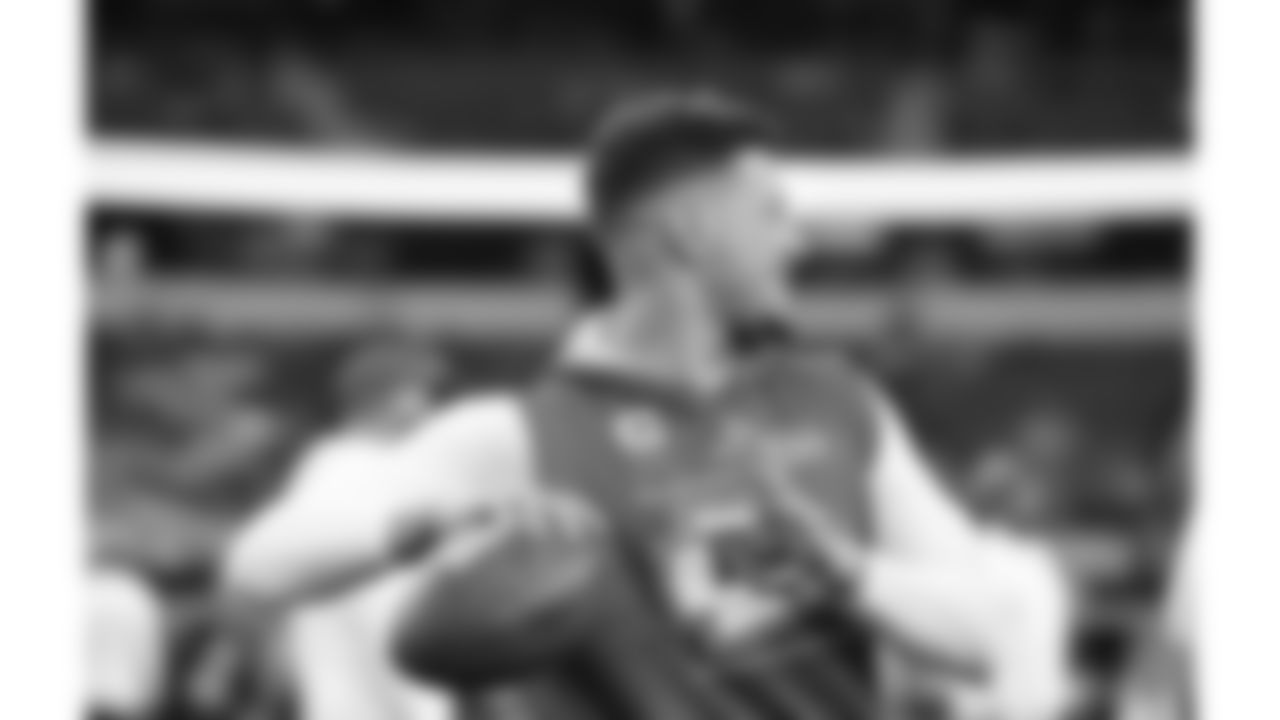 Kansas City Chiefs quarterback Patrick Mahomes (15) warms up prior to a week 13 NFL football game against the Dallas Cowboys on Thursday, November 27, 2025 in Arlington, TX.