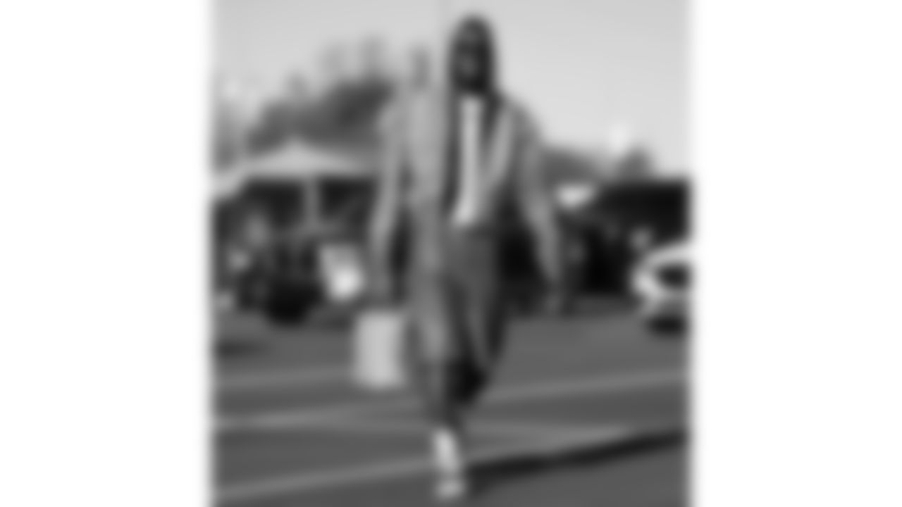 Kansas City Chiefs cornerback Jaylen Watson (35) arrives prior to a week 7 NFL Football game against the Las Vegas Raiders on Sunday, October 19, 2025 in Kansas City, MO.