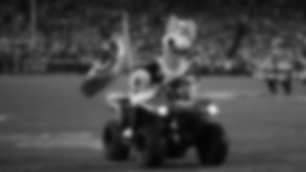 KC Wolf rides onto the prior to an NFL week 17 matchup against the Denver Broncos, Thursday, December 25, 2025.