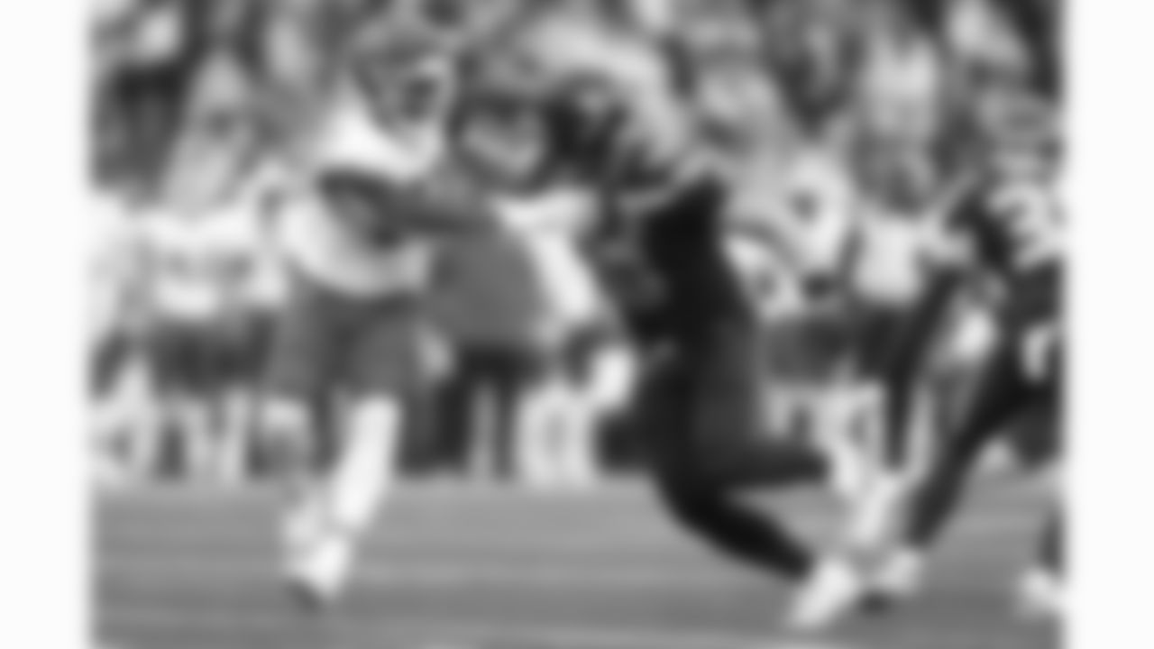 Kansas City Chiefs linebacker Jeffrey Bassa (31) rushes against Seattle Seahawks fullback Robbie Ouzts (40) during a preseason week 2 NFL football game, Friday, August 15, 2025 in Seattle, WA.