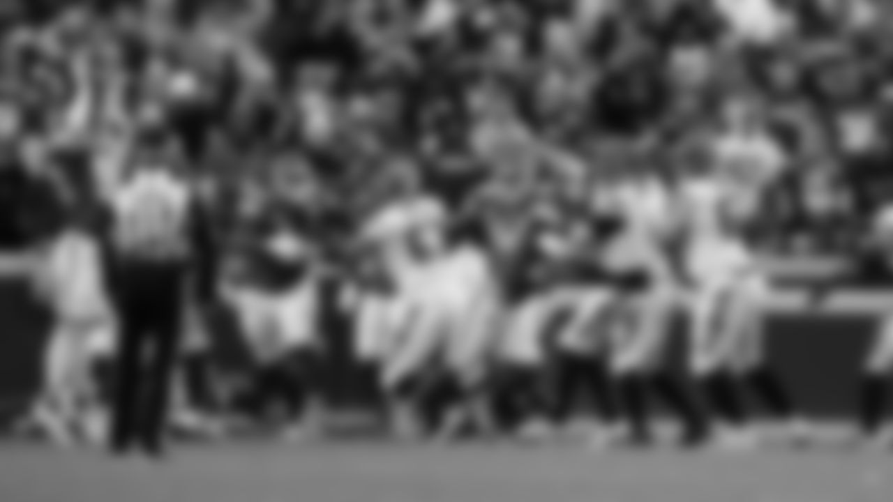 The Kansas City Chiefs face off against the Cincinnati Bengals at GEHA Field at Arrowhead Stadium on December 31, 2023.
