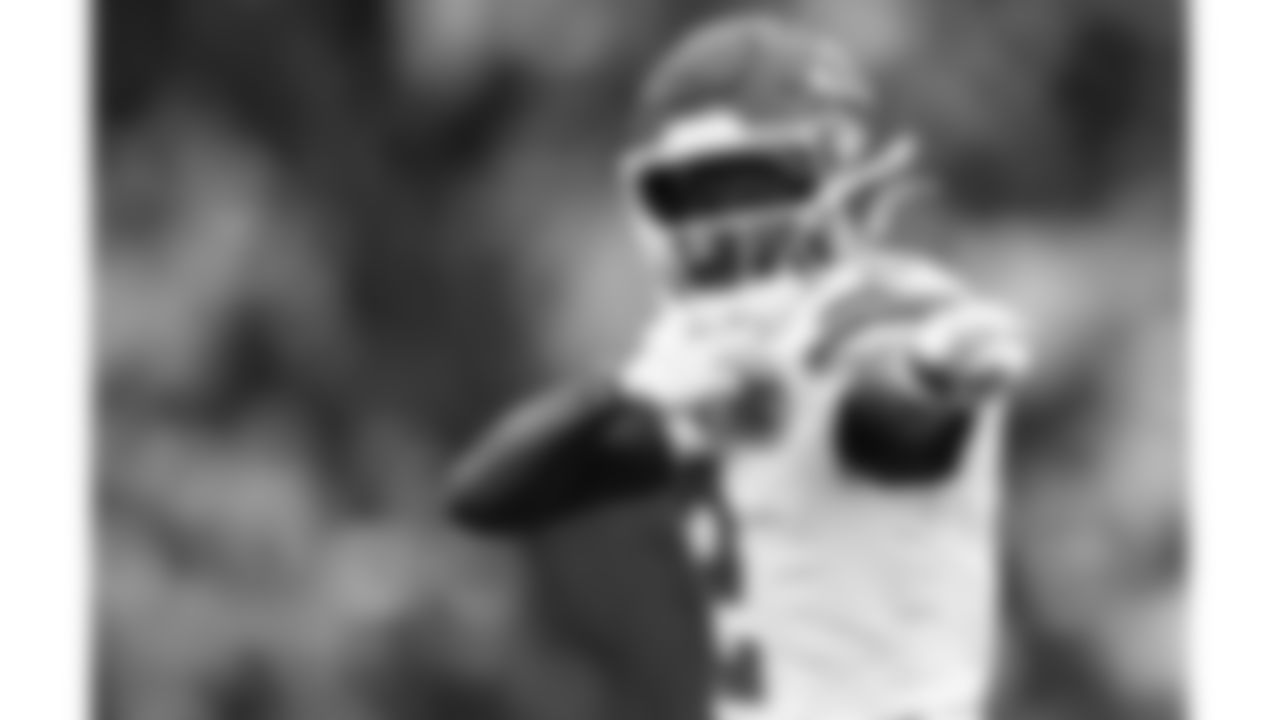 Kansas City Chiefs wide receiver Tyquan Thornton (2) gestures for a first down during a preseason week 2 NFL football game against the Seattle Seahawks, Friday, August 15, 2025 in Seattle, WA.