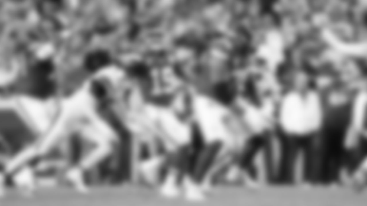 Kansas City Chiefs quarterback Chris Oladokun (19) passes the ball during an NFL week 17 matchup against the Denver Broncos, Thursday, December 25, 2025.