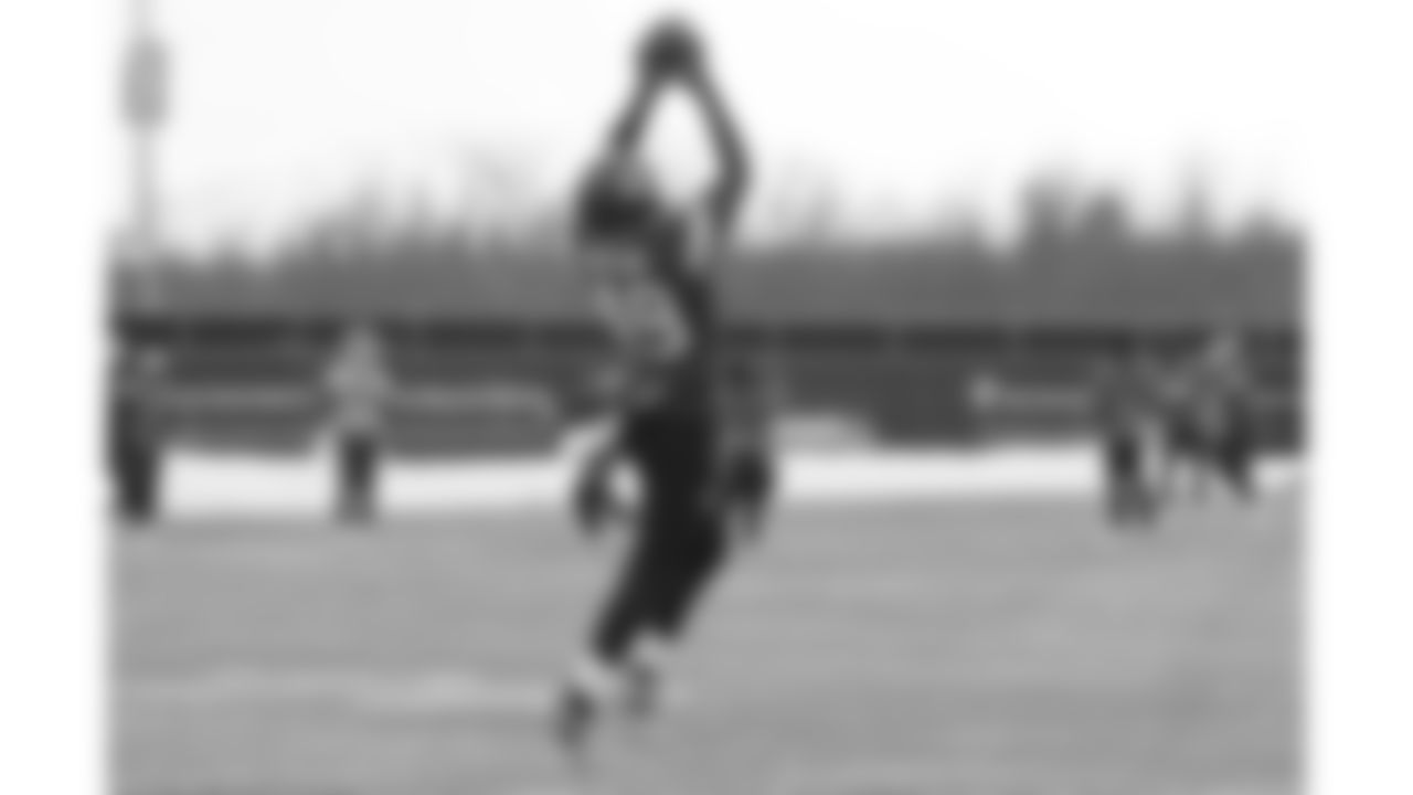 Kansas City Chiefs tight end Tre Watson (49) during week 15 practice on Friday December 12, 2025 in Kansas City, MO.