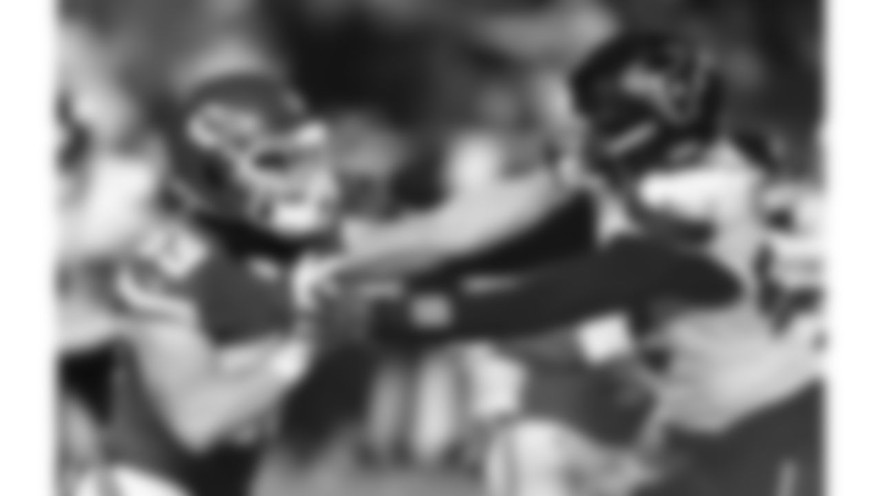 Kansas City Chiefs linebacker Cooper McDonald (59) in action during a week 14 NFL football game against the Houston Texans, Sunday, December 7, 2025 in Kansas City, MO.