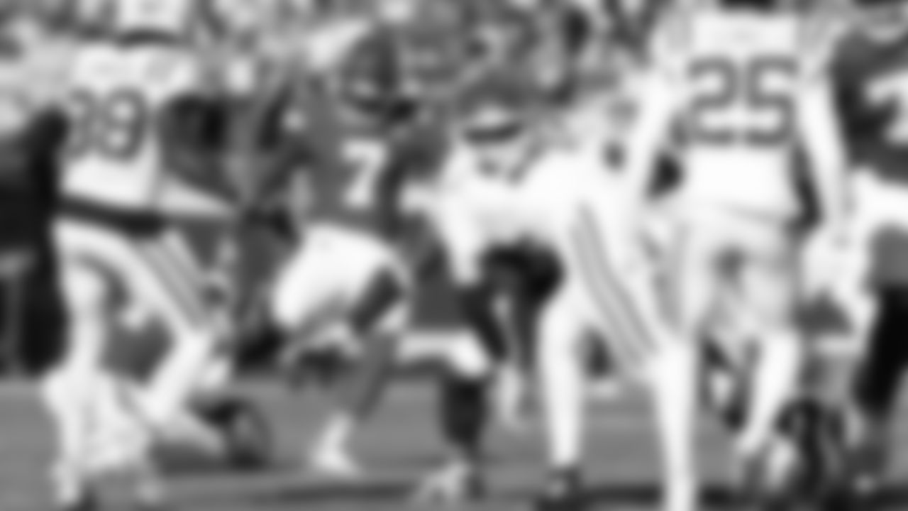 Kansas City Chiefs kicker Harrison Butker (7) kicks a field goal during a week 12 NFL Football game against the Indianapolis Colts on Sunday, November 23, 2025 in Kansas City, MO