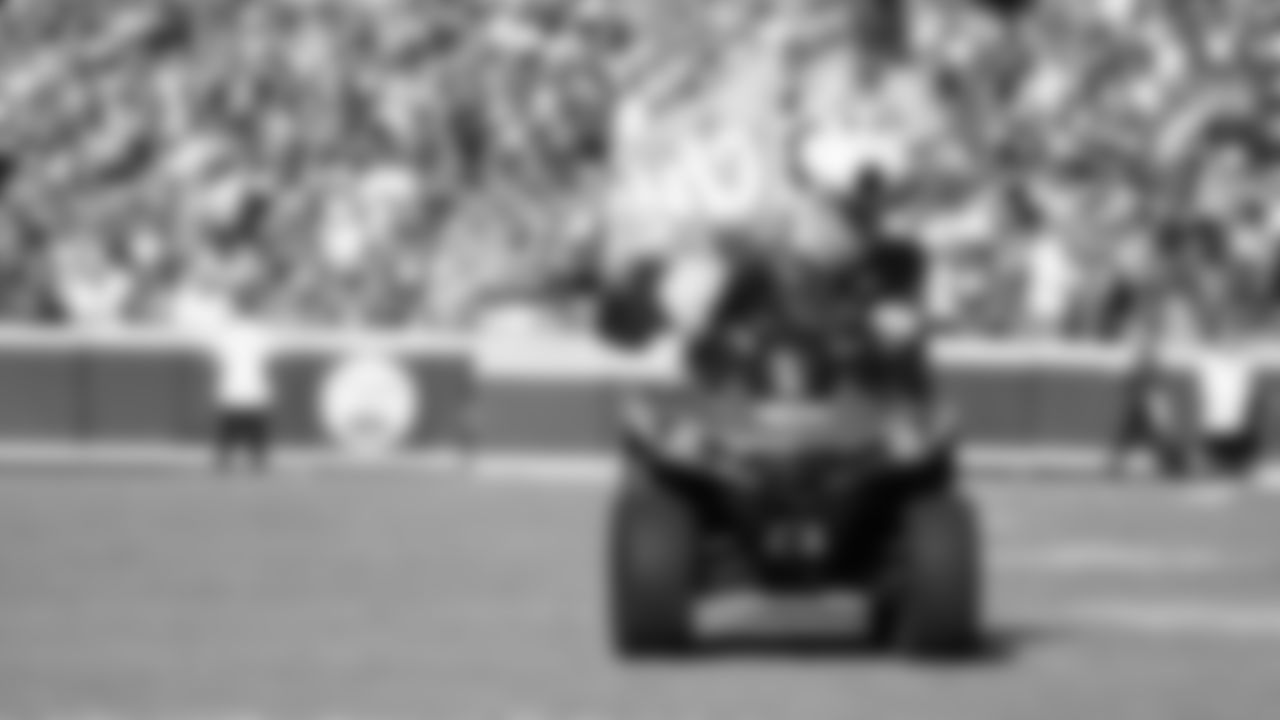 KC Wolf on the field prior to a week 7 NFL Football game against the Las Vegas Raiders on Sunday, October 19, 2025 in Kansas City, MO.