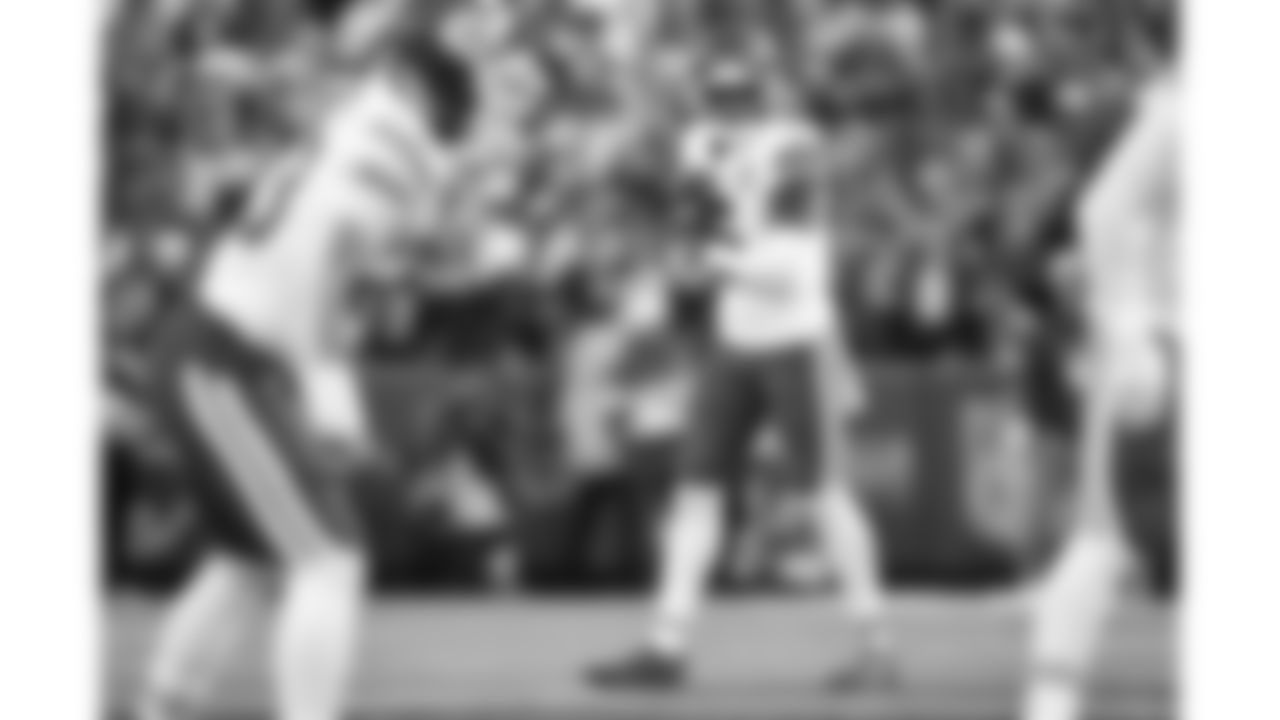 Kansas City Chiefs safety Bryan Cook (6) during a week 9 NFL football game against the Buffalo Bills, Sunday, November 2, 2025 in Buffalo, NY