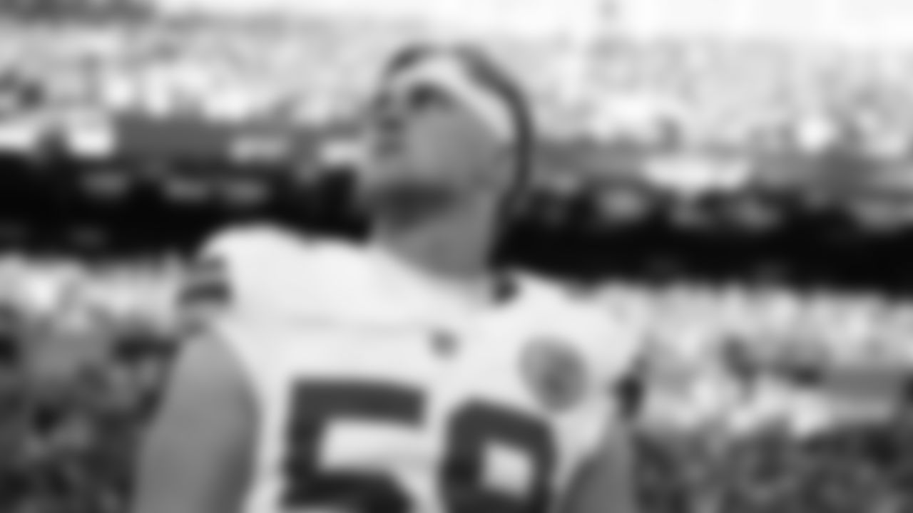 Kansas City Chiefs linebacker Cooper McDonald (59) prior to a week 9 NFL football game against the Buffalo Bills, Sunday, November 2, 2025 in Buffalo, NY