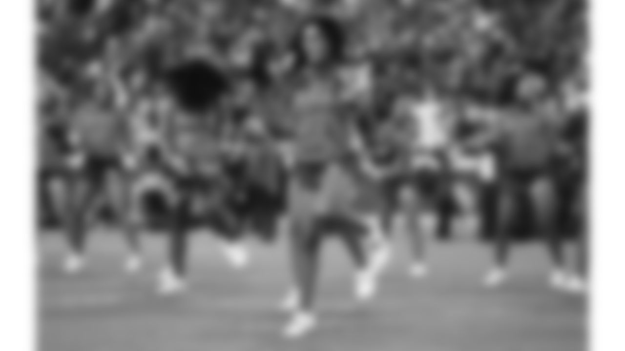 A Kansas City Chiefs Cheerleader before a week 8 NFL football game against the Washington Commanders, Monday, October 27, 2025, in Kansas City, MO.