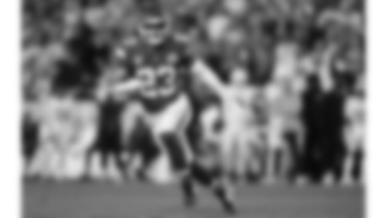 Kansas City Chiefs middle linebacker Drue Tranquill (23) in position during an NFL week 17 matchup against the Denver Broncos, Thursday, December 25, 2025.